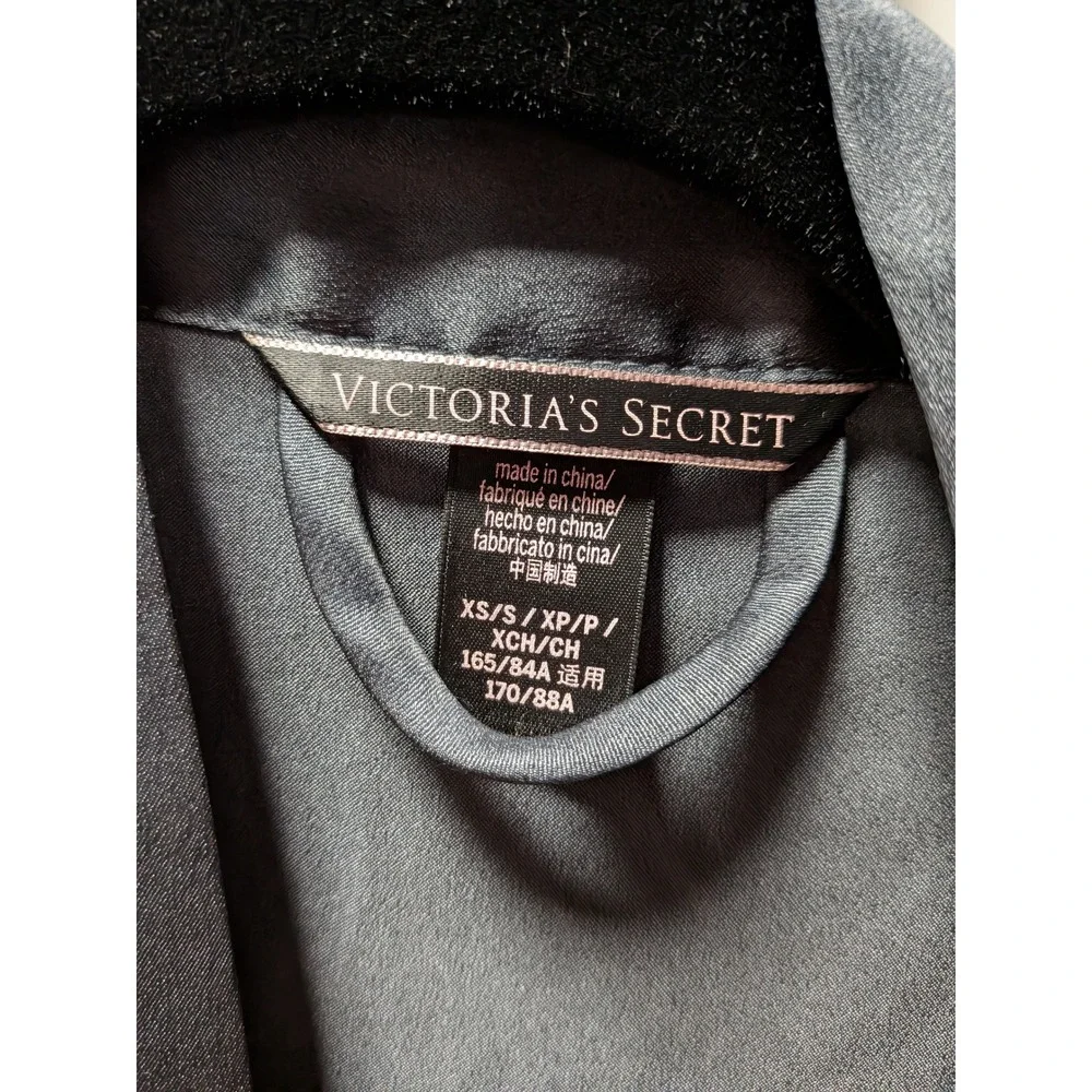 Victoria's Secret Black Satin Kimono Robe XS/S Short Lingerie Sleepwear Wrap - Picture 12 of 12